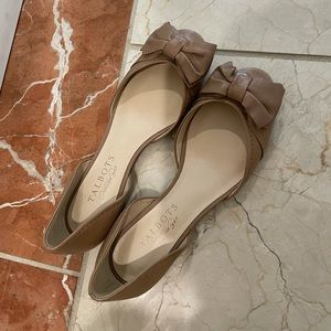 Brand new Talbots Tan Leather Round Toe Bow Flats